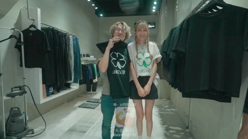 FC2-PPV-4718312 สาวนักเรียนขย่มเสียว