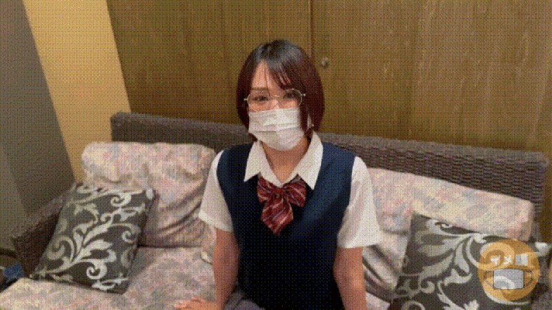 FC2-PPV-4786109 สาวน้อยผิวขาวนมใหญ่ฟิน