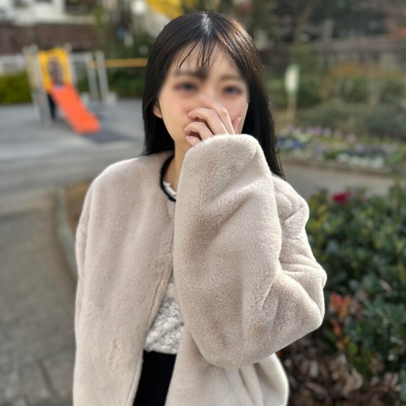 FC2-PPV-4708246 สาวอวบอิ่มเย็ดมัน