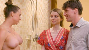 สาวที่แฟนพาไปร้านนวดเพื่อคลายเครียดกับการนวดสุดพิเศษ