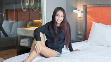 น้องหยกสาวหุ่นดีเปิดลีลาร้อนแรงในรีสอร์ทริมทะเล