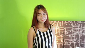 น้องหมวยสาวเซ็กซี่ปล่อยลีลาร้อนแรงให้หนุ่มฝรั่งได้หลงใหล