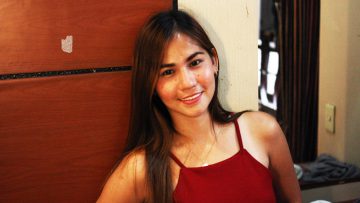 น้องเจเน็ตสาวตัวเล็กโชว์เสน่ห์ร้อนแรงให้หนุ่มต่างชาติหลง