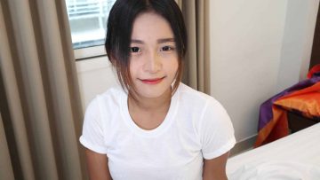 น้องวัน กับสัมผัสรักที่ห้ามใจไม่อยู่ในบรรยากาศโรงแรมริมทะเล