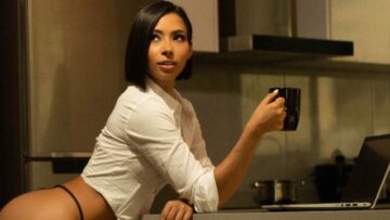 ดาเนียล ที่ปรึกษาอสังหาฝีมือดี เสน่ห์เกินต้านปิดดีลหนุ่มหล่อ