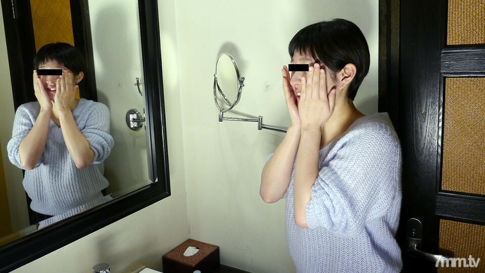 081418-319 สาวน่ารักรูตีบเย็ดมัน