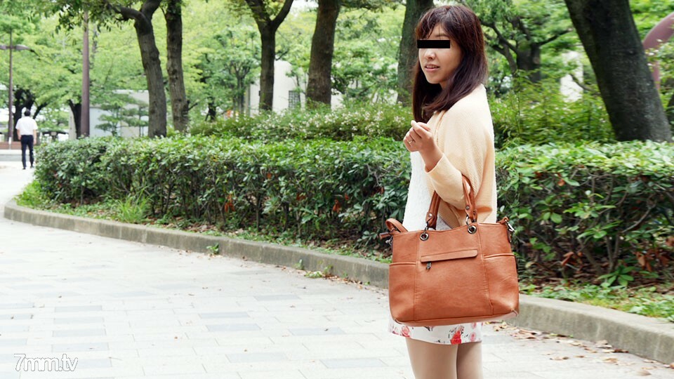 082318-323 สาวสวยโดนรุมเย็ดมันส์หยด