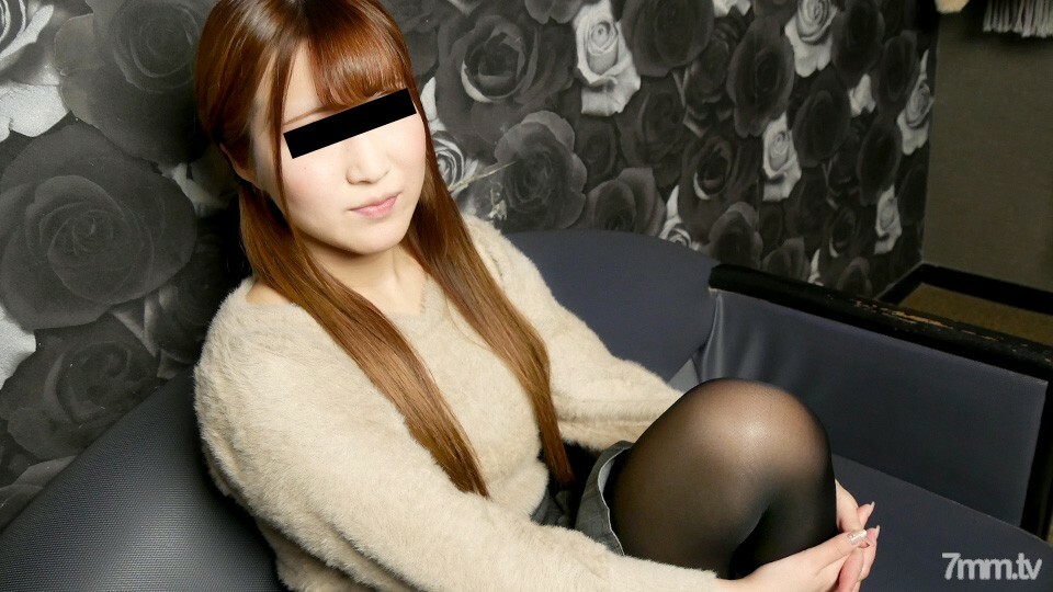 100721-01 สาวผมสั้นโชว์หีช่วยตัวเอง