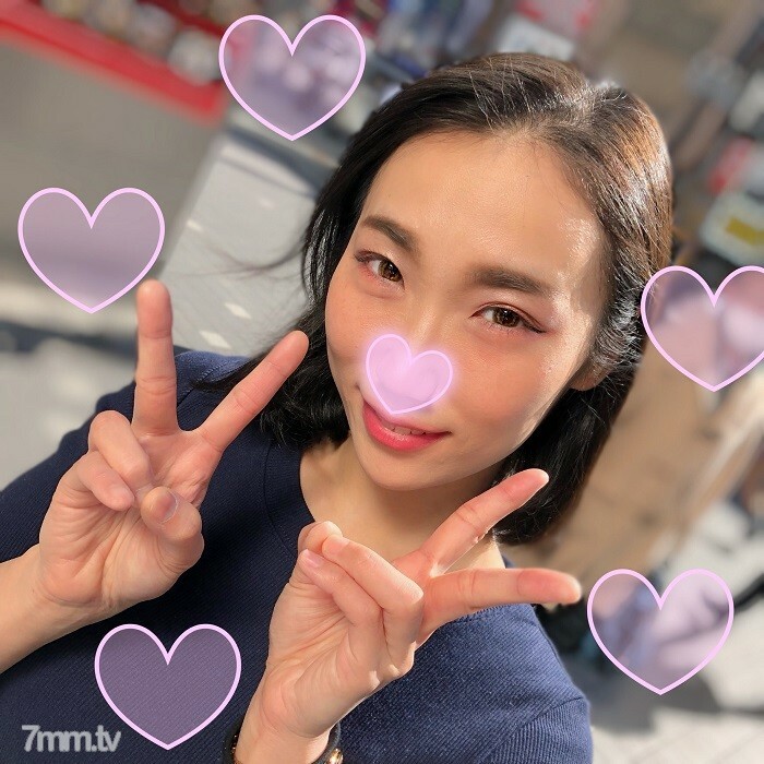 FC2-PPV-1044637 สาวผมดำนมโตโดนรุม