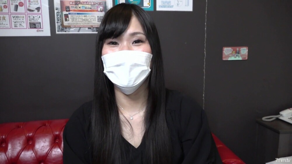 FC2-PPV-1069102 สาวน่ารักโชว์หีเนียนฉ่ำน้ำแตกคารู