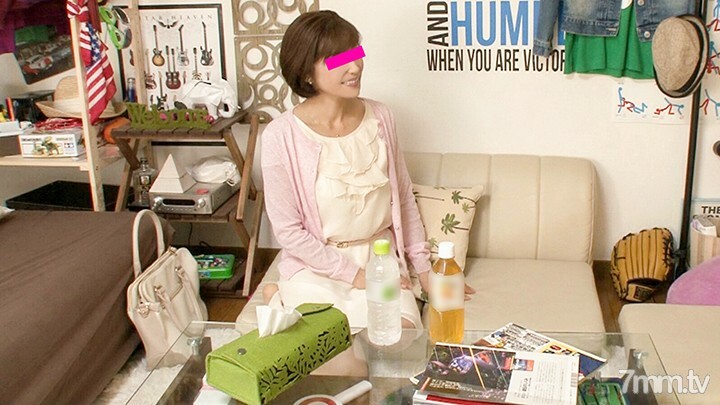 FC2-PPV-1074235 แม่บ้านสาวโดนรุ่นน้องเย็ด