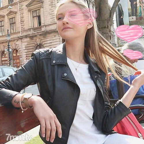 FC2-PPV-1085533 สาว眼镜ร่านโดนเย็ดหนัก