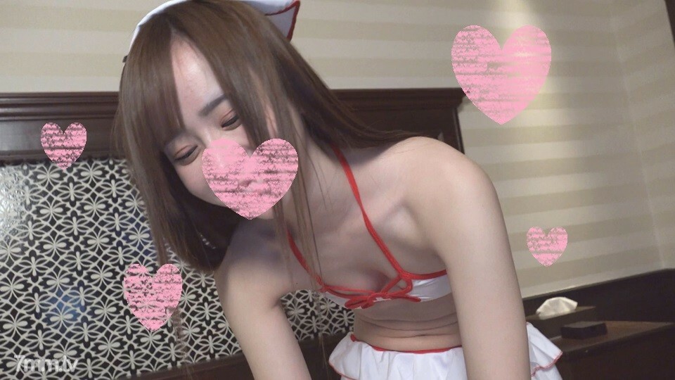 FC2-PPV-1100033 นักศึกษาตัวเล็กหีตีบโดนรุม