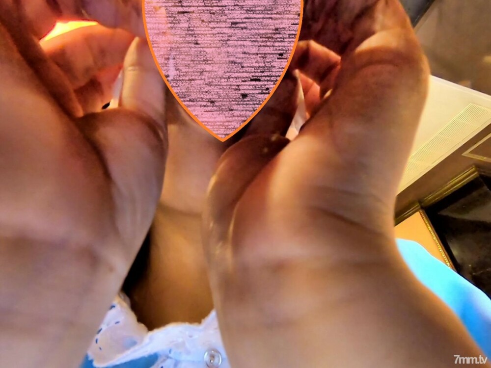 FC2-PPV-1191016 หีชมพูช่วยตัวเอง