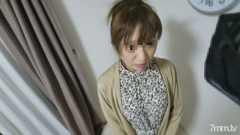 FC2-PPV-1210427 แอร์โฮสเตสตูดสวย เย็ดคาชุด