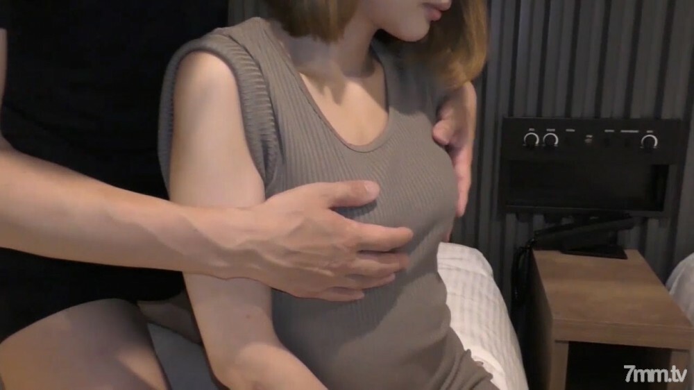 FC2-PPV-1221401 สาวผมยาวเย็ดรูหลังแรงๆ