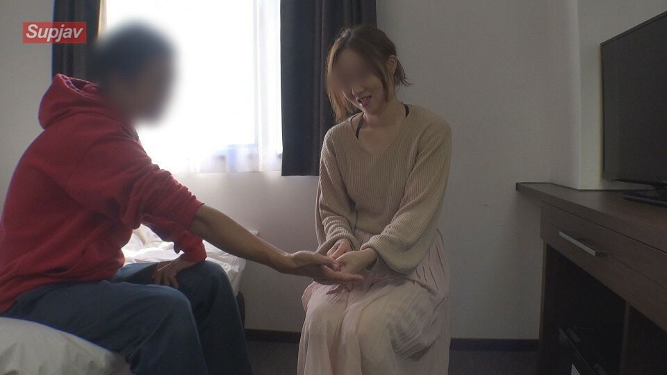 FC2-PPV-1281572 สาวน้อยโดนเย็ดรูตูดแรงๆ