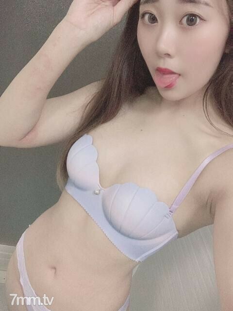 FC2-PPV-1291597 นักศึกษาสาวโดนเย็ดหนัก