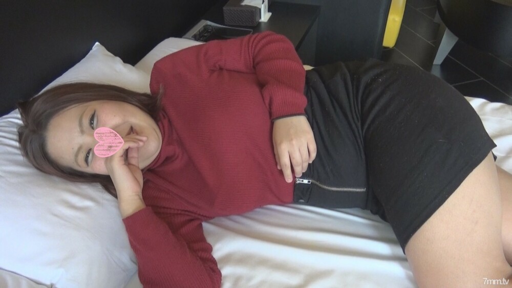 FC2-PPV-1305601 สาวน้อยตูดใหญ่โดนซอย