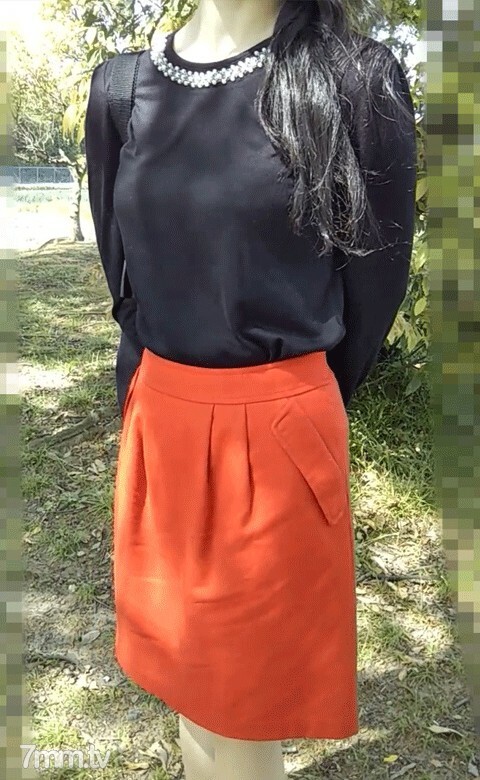 FC2-PPV-1357518 สาวยิ้มหวานโดนเย็ดคาชุดชั้นใน