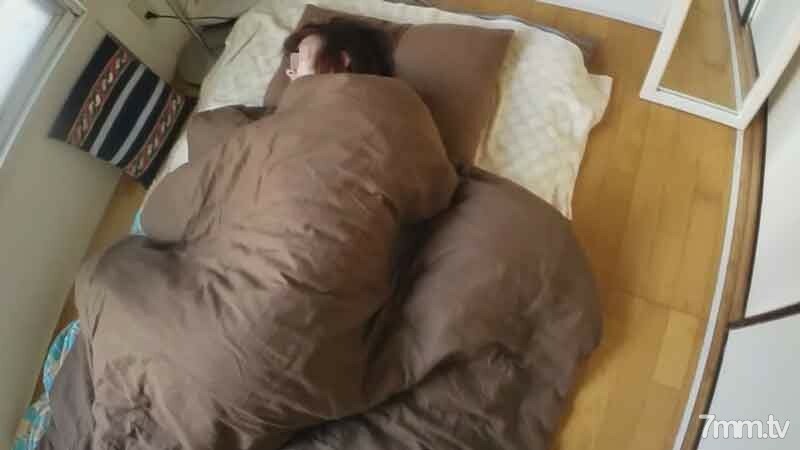 FC2-PPV-1374893 สาวอวบเย็ดสดแตกคาหี