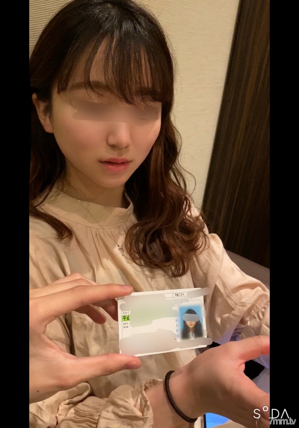 FC2-PPV-1379681 นางแบบโดนถ่ายเย็ดจริง