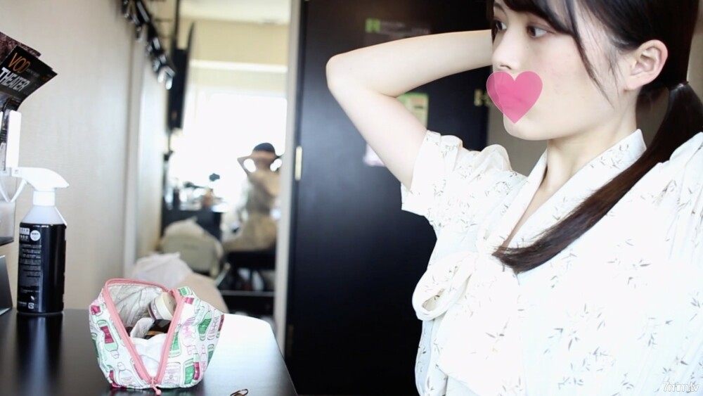 FC2-PPV-1401549 สาวผมยาวเย็ดโหด