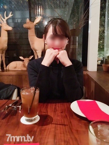 FC2-PPV-1418752 สาวขี้เงี่ยนเย็ดไม่ยั้งคืนเดียว