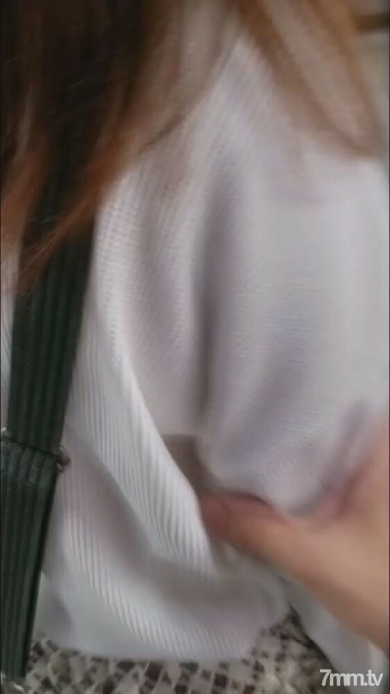 FC2-PPV-1422052 สาวหุ่นนางแบบโดนรุมเย็ด