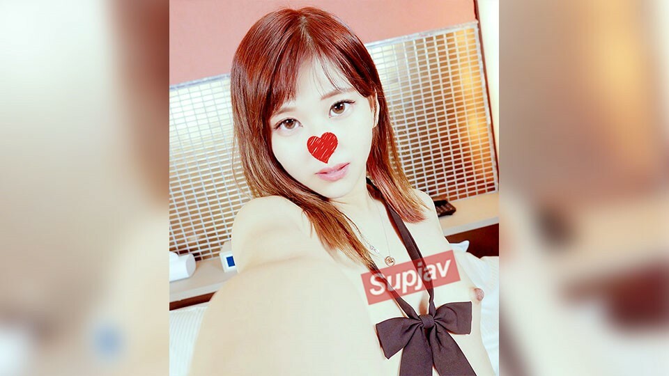 FC2-PPV-1439876 สาวสมัครเล่นเย็ดสด