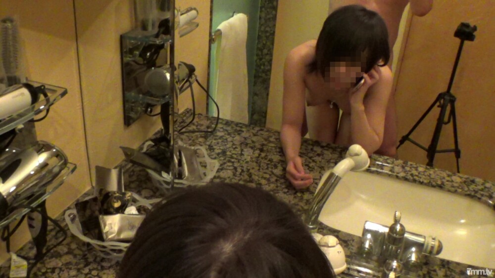 FC2-PPV-1453440 สาวผมสั้นตูดเด้งน่าเย็ด