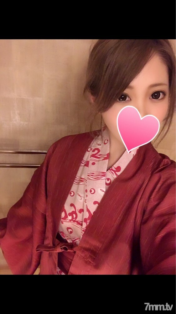 FC2-PPV-1454947 สาวน่ารักช่วยตัวเองมันส์