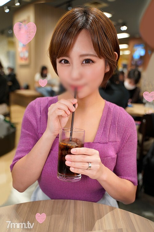 FC2-PPV-1489492 สาวผมสั้นหีโหนกโดนเย็ด