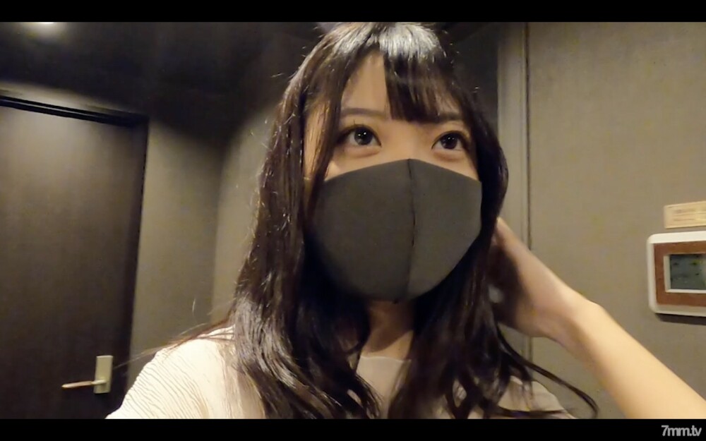 FC2-PPV-1517552 สาวน่าตี นมโตเด้งดึ๋ง