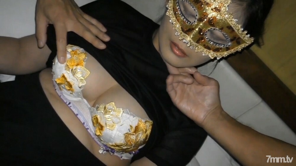 FC2-PPV-1521941 หุ่นเซ็กซี่เล่นของเล่น