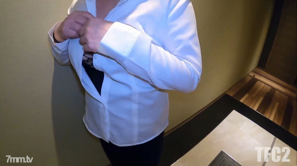 FC2-PPV-1537922 สาวแทงค์บัสถุงนมเย็ดคาเก้า