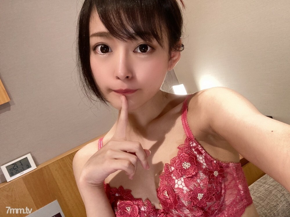 FC2-PPV-1555187 สาวผมสั้นหีแน่นเย็ดมันส์