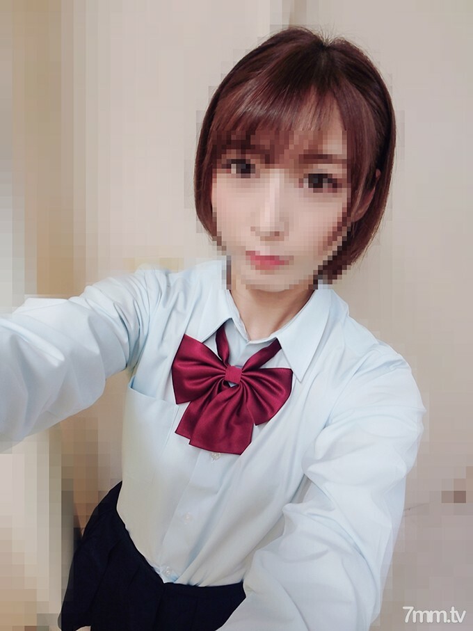 FC2-PPV-1556249 สาวผมสั้นเย็ดมันส์