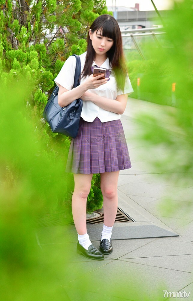 FC2-PPV-1565124 สาวน่ารักหีโค้งโดนเย็ดสด