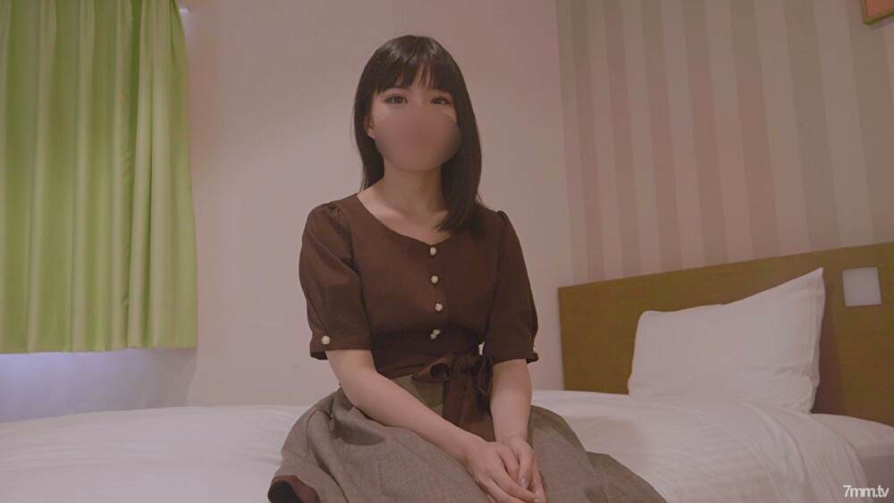 FC2-PPV-1588940 นักศึกษาสาวโดนรุ่นพี่เย็ด