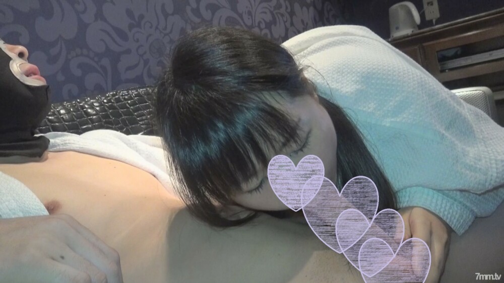 FC2-PPV-1612251 สาวผิวน้ำผึ้งโดนเย็ดกลางแจ้งสุดตื่นเต้น