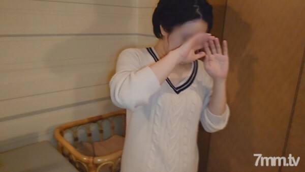 FC2-PPV-1622111 สาวแว่นหุ่นดีร่าน