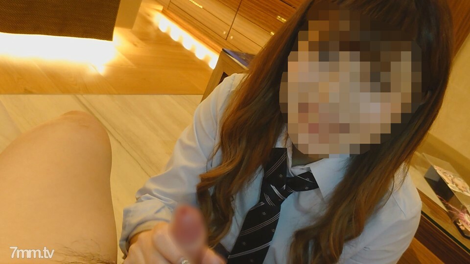 FC2-PPV-1647696 สาวผมยาวเย็ดสดคาชุด