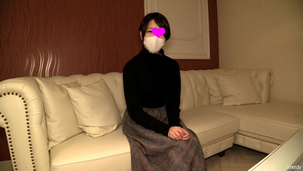 FC2-PPV-1664462 สาวน้อยตูดสวย