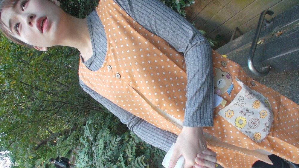 FC2-PPV-1665773 สาวน้อยร่านอมควยแตกหน้า