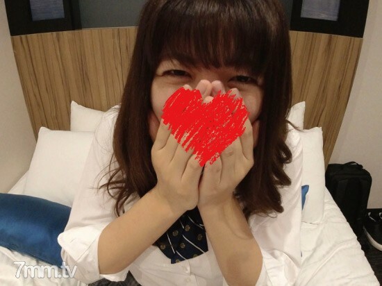 FC2-PPV-1680551 สาวน้อยนมเด้งโดนเย็ดหนัก