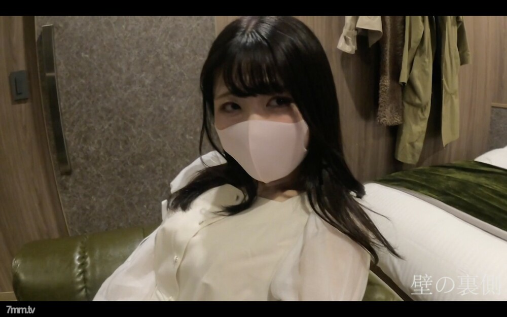 FC2-PPV-1712131 สาวผมสั้นเย็ดสดแตกใน