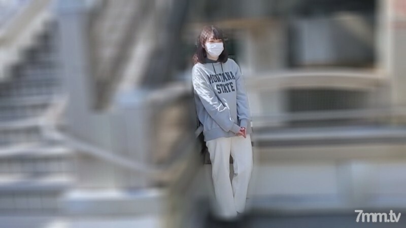 FC2-PPV-1734672 สาวนักเรียนโดนรุม