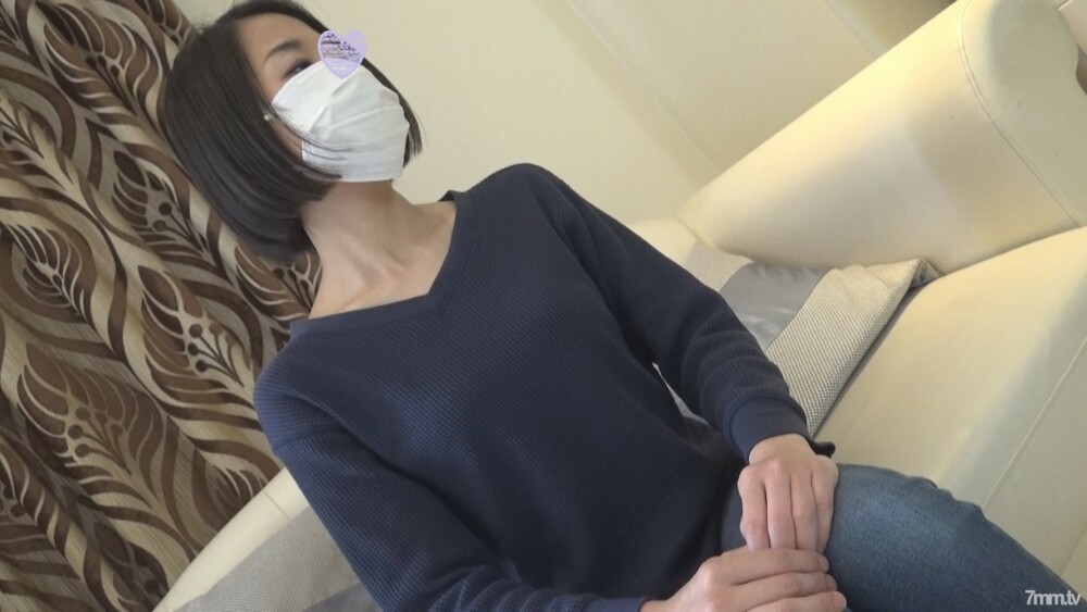 FC2-PPV-1743369 สาวน้อยน่ารักร้องครวญ