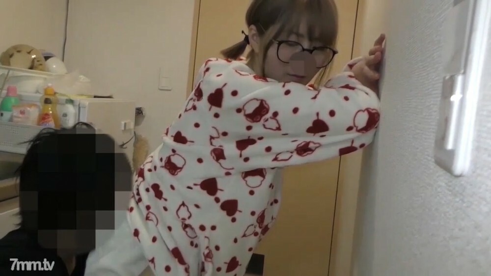 FC2-PPV-1745198 สาวผมสั้นรูดควยเก่งแตกคาหี